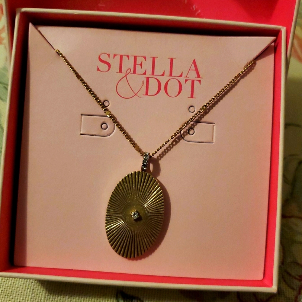 Stella & Dot Starstruck Necklace